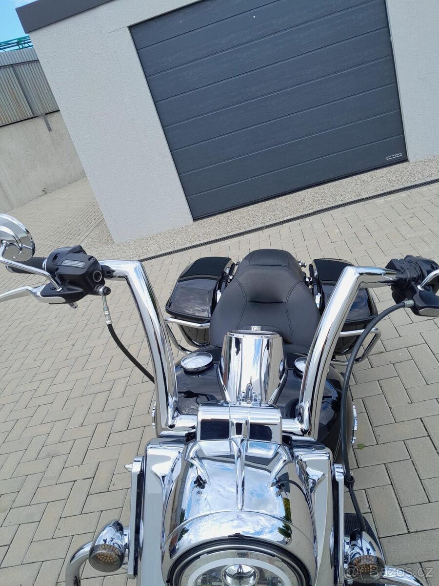 Harley Davidson ROAD KING - 11
