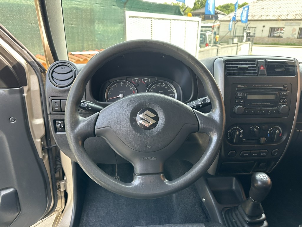 Suzuki Jimny 1.3i 63kW 4x4 TOP - 11