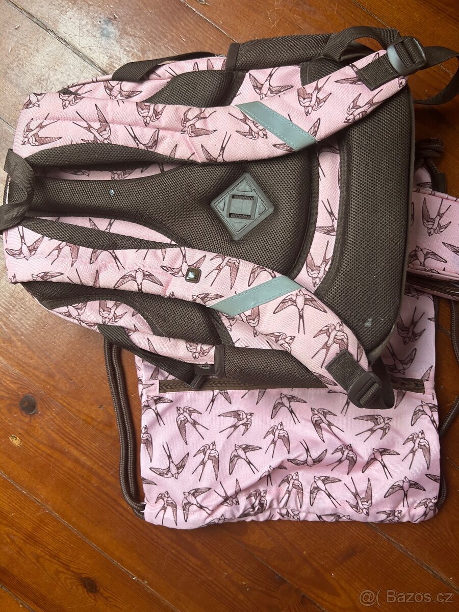 Skolni batoh s penalem a vakem - 11