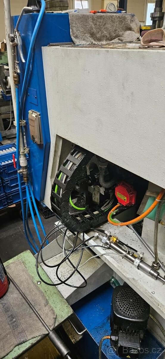 Soustružnický automat MANURHIN KMX 413 - 11