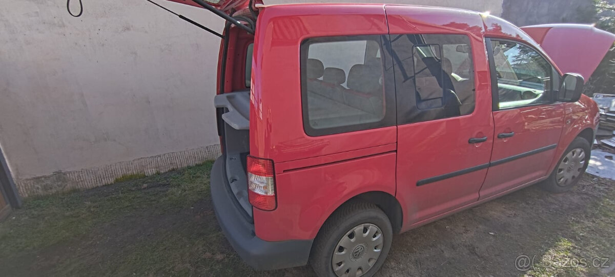 Volkswagen Caddy Life 1.6 75 kW KLIMA - 11