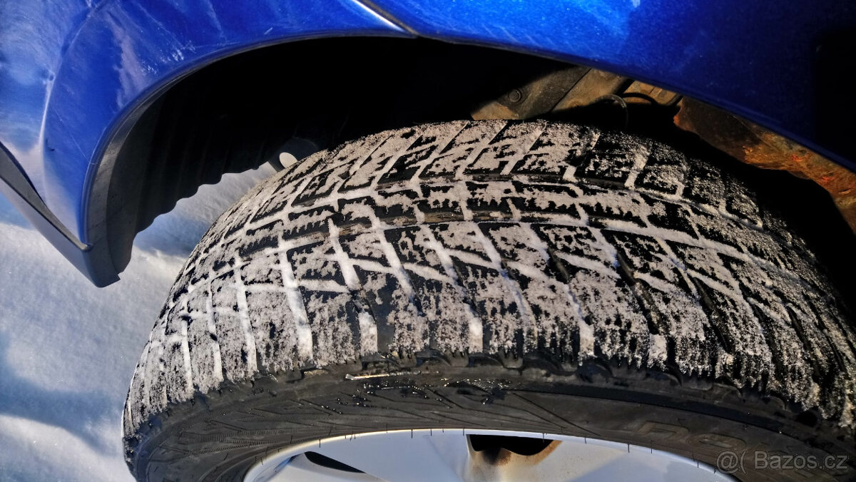 Subaru Legacy Combi 2.5i automat 2011 - 11