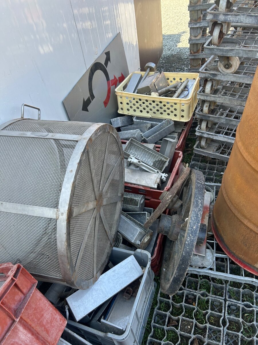 Řeznické zařízení formy voziky - 11