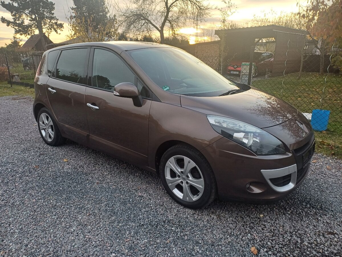 Benzínový Renault Scenic 1.4 Tce 2010 - 11