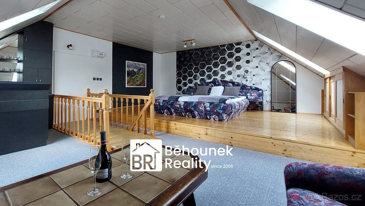 3+1 112 m², centrum Tábora, ČSL armády, zahrada, pergola, ga - 11