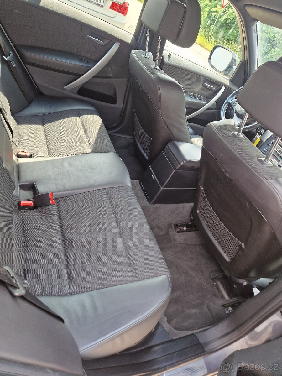 Bmw X3 3.0d manuál X-Drive - 11