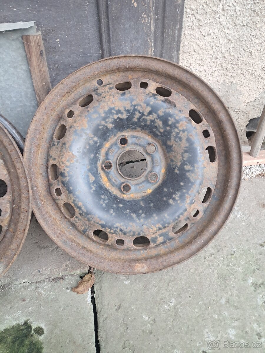 Škoda Fabia (Roomster) plecháče 6Jx15 - 11