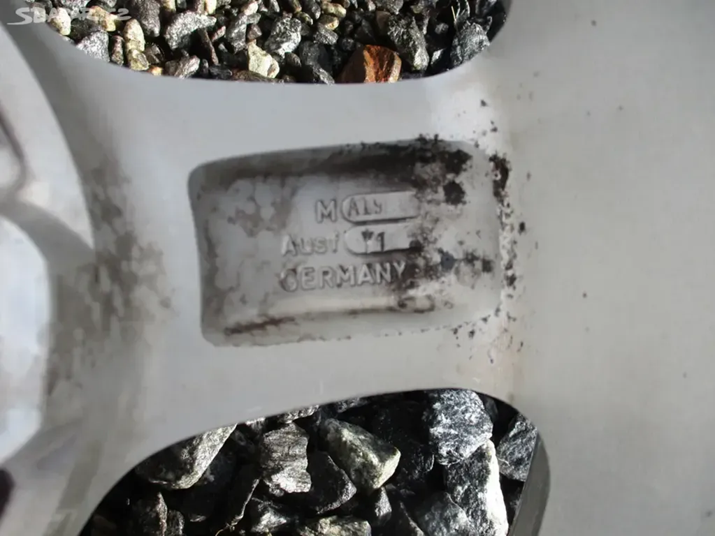 ALU kola 4x100 6,5x15 ET37 s pneu 205/55 R15 - 11