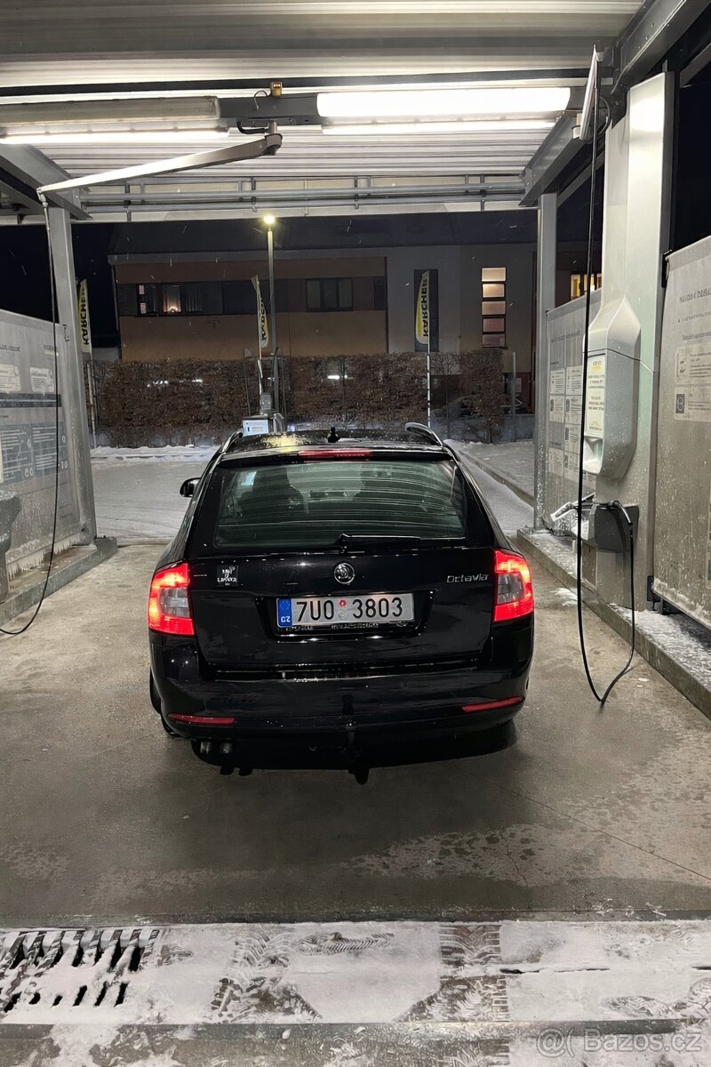 Škoda octavia 2 2.0tdi 103kw L&K - 11
