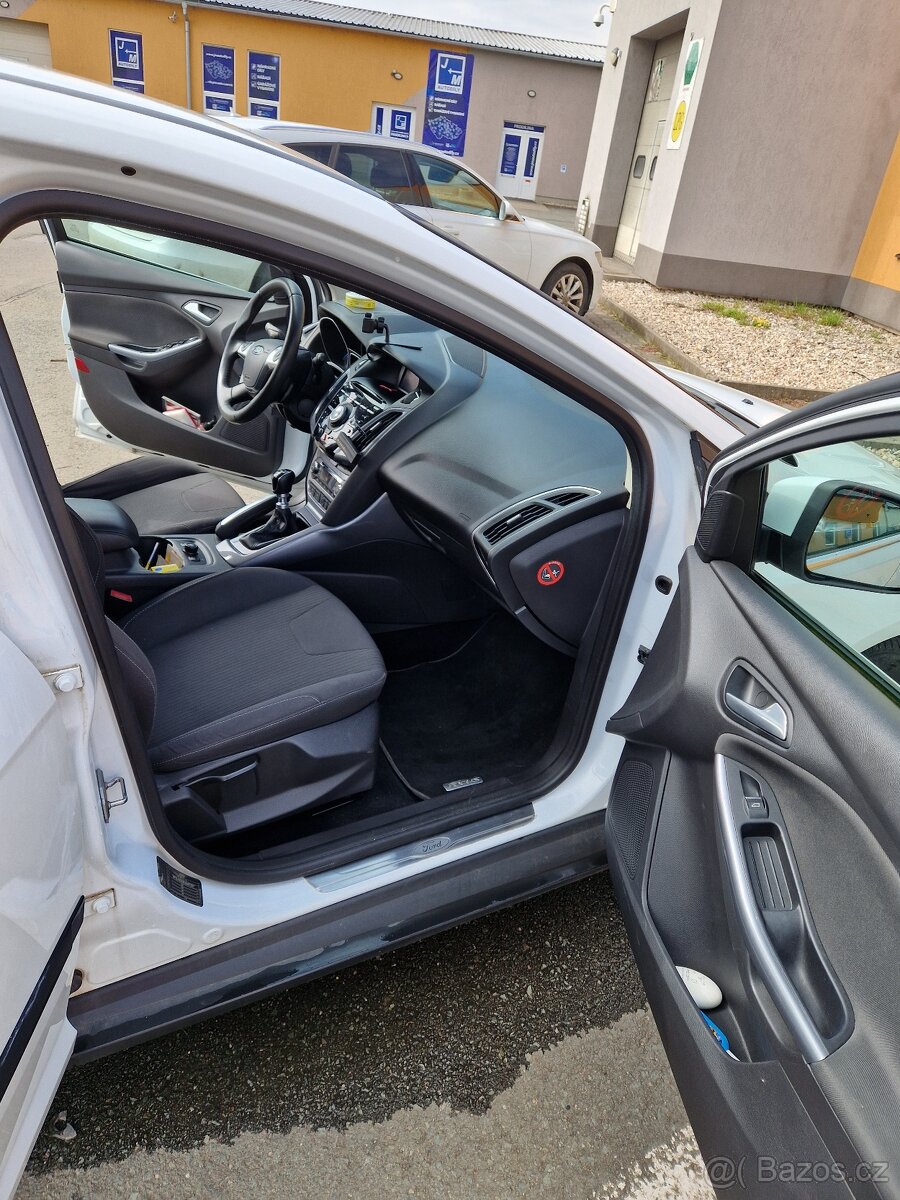 Prodám ford focus combi - 11