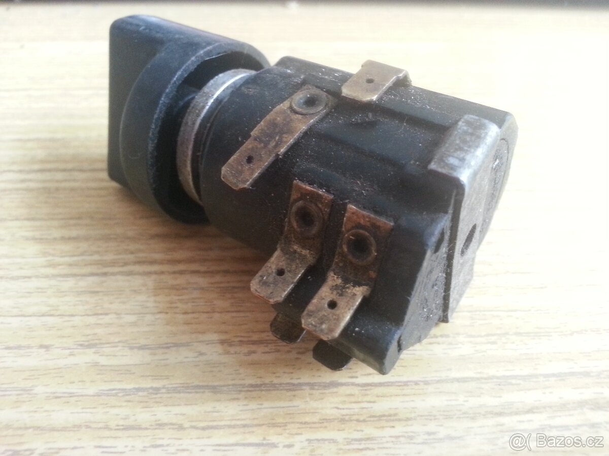 Zadní spoiler a pár dílů na Škoda 120l, 120ls, 120gls, 125l, - 11