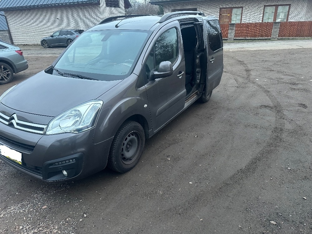 Prodám citroen Berlingo 1.6 Hdi "nové Adblue a alternátor" - 11