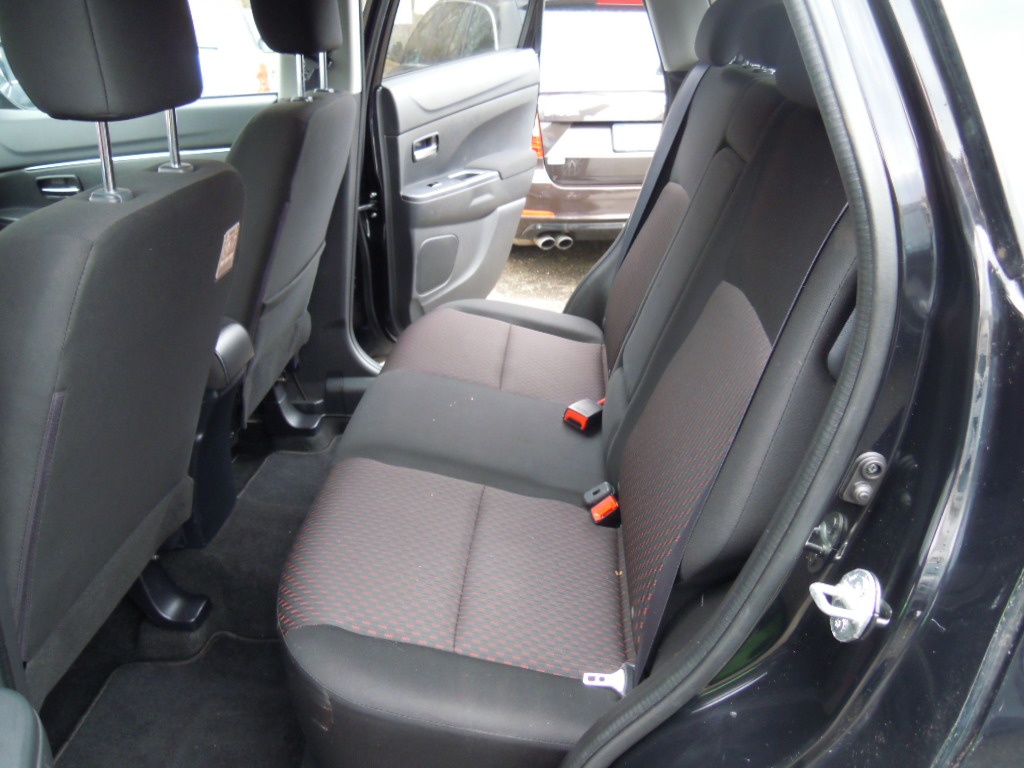 Mitsubishi ASX 2.2Di-D 4x4 autom.110kw(150hp) r.v.4/2017 - 11