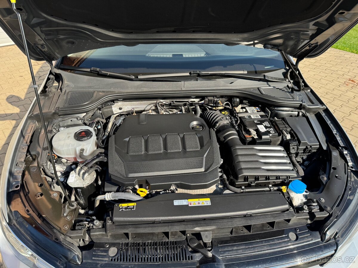 Volkswagen GOLF 2.0TDi DSG Matrix Virtual Tažné ACC - 11