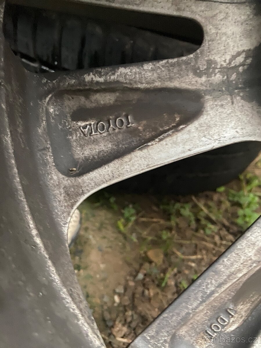 Alu kola 17” 5x114,3 Toyota a zimní pneu 215/50/R17 - 11