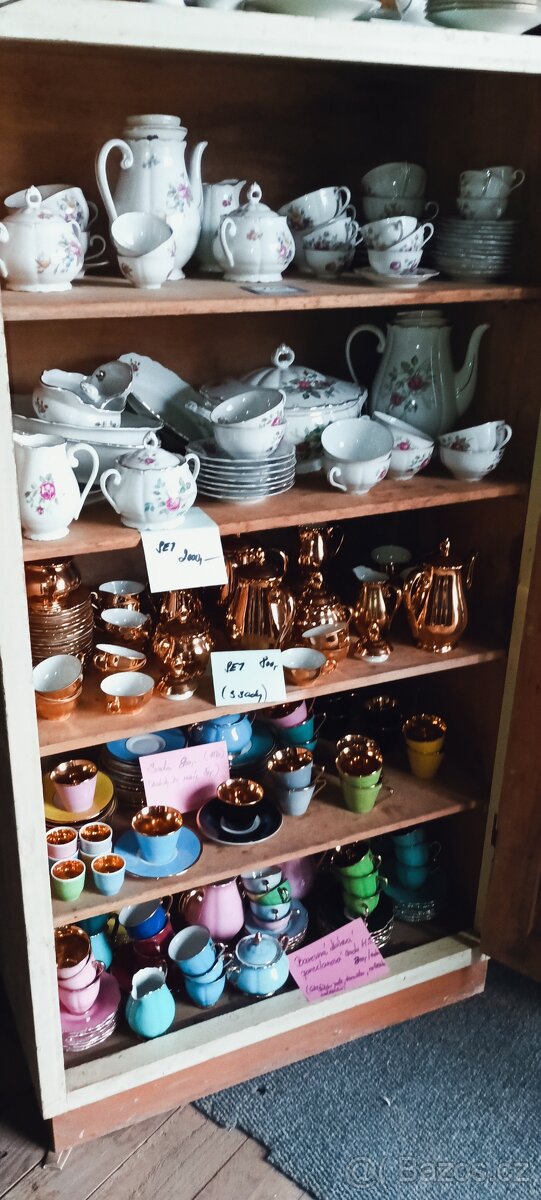 Nábytek k renovaci, - 11