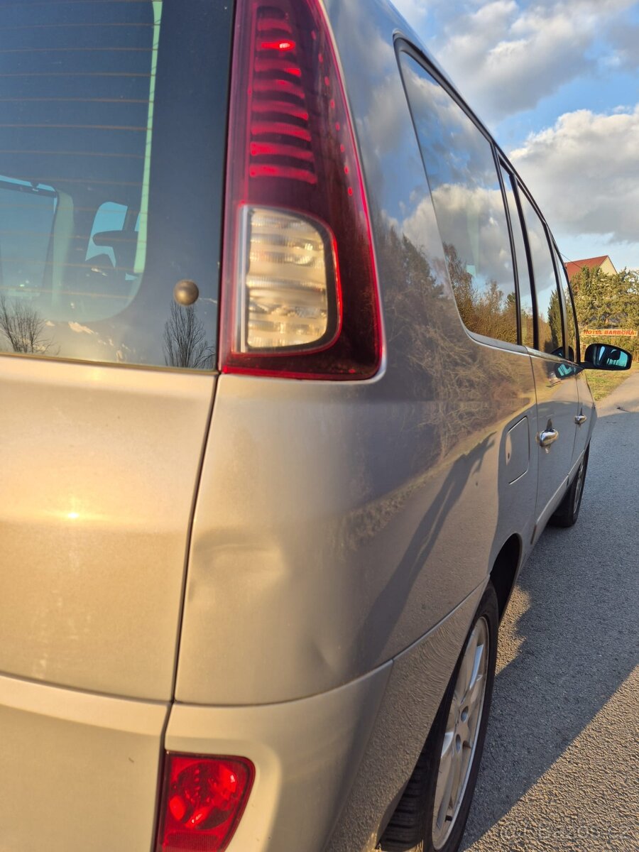 RENAULT GRAND ESPACE 2.0 Dci 110kW - 11