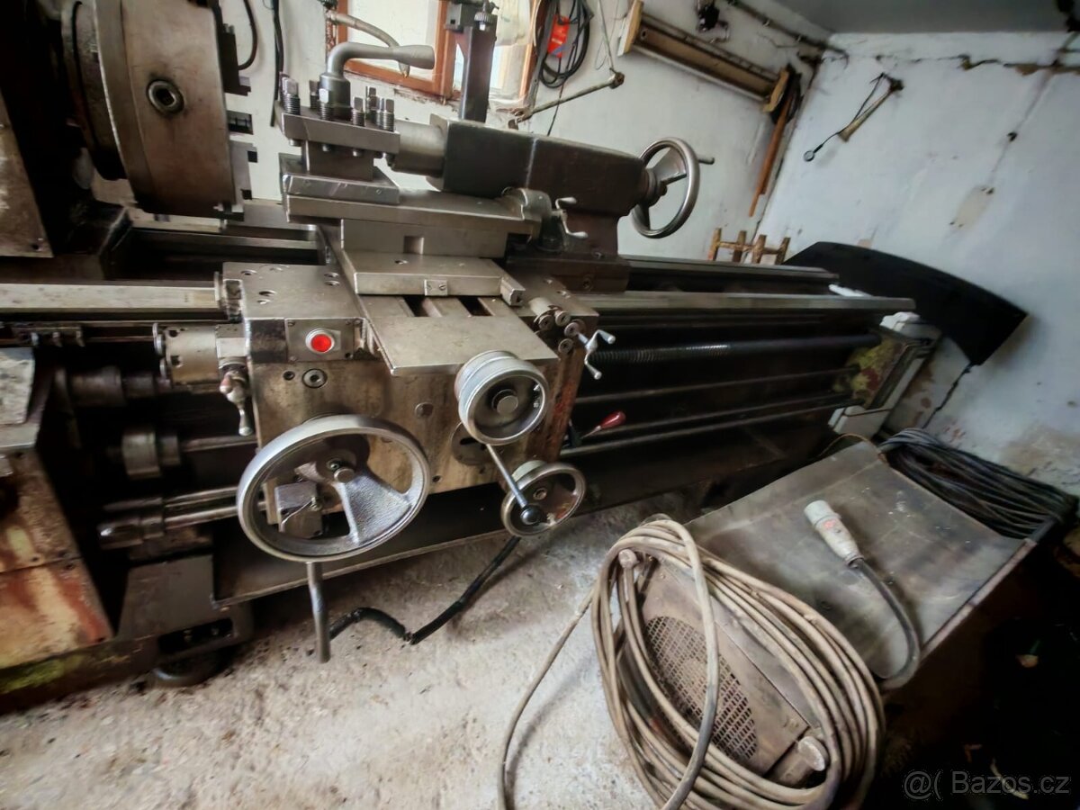 Sústruh na kov - 11