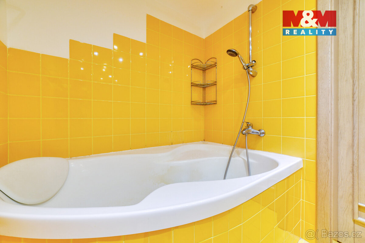 Prodej bytu 3+1, 92 m², Mariánské Lázně, ul. Hlavní třída - 11