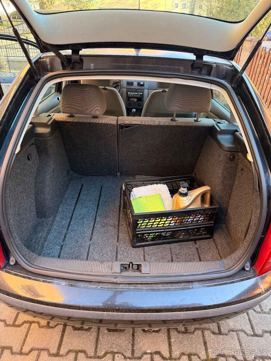 Škoda Fabia 1.4 combi - 11