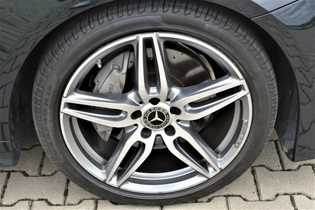 Mercedes-Benz Třídy E, E220d AMG Cabrio,LED ,Airscraf - 11