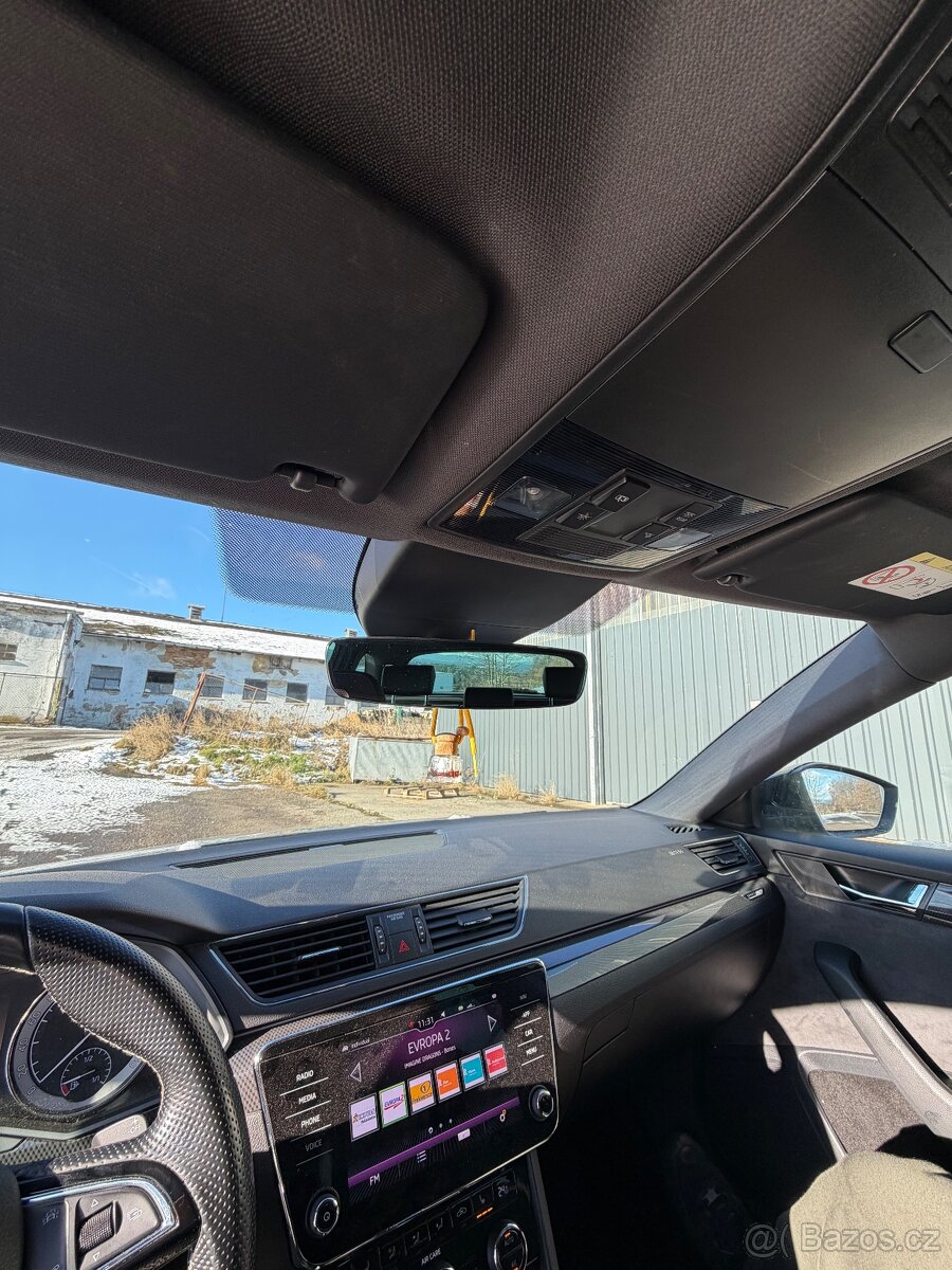 ŠKODA SUPERB SPORTLINE - 11