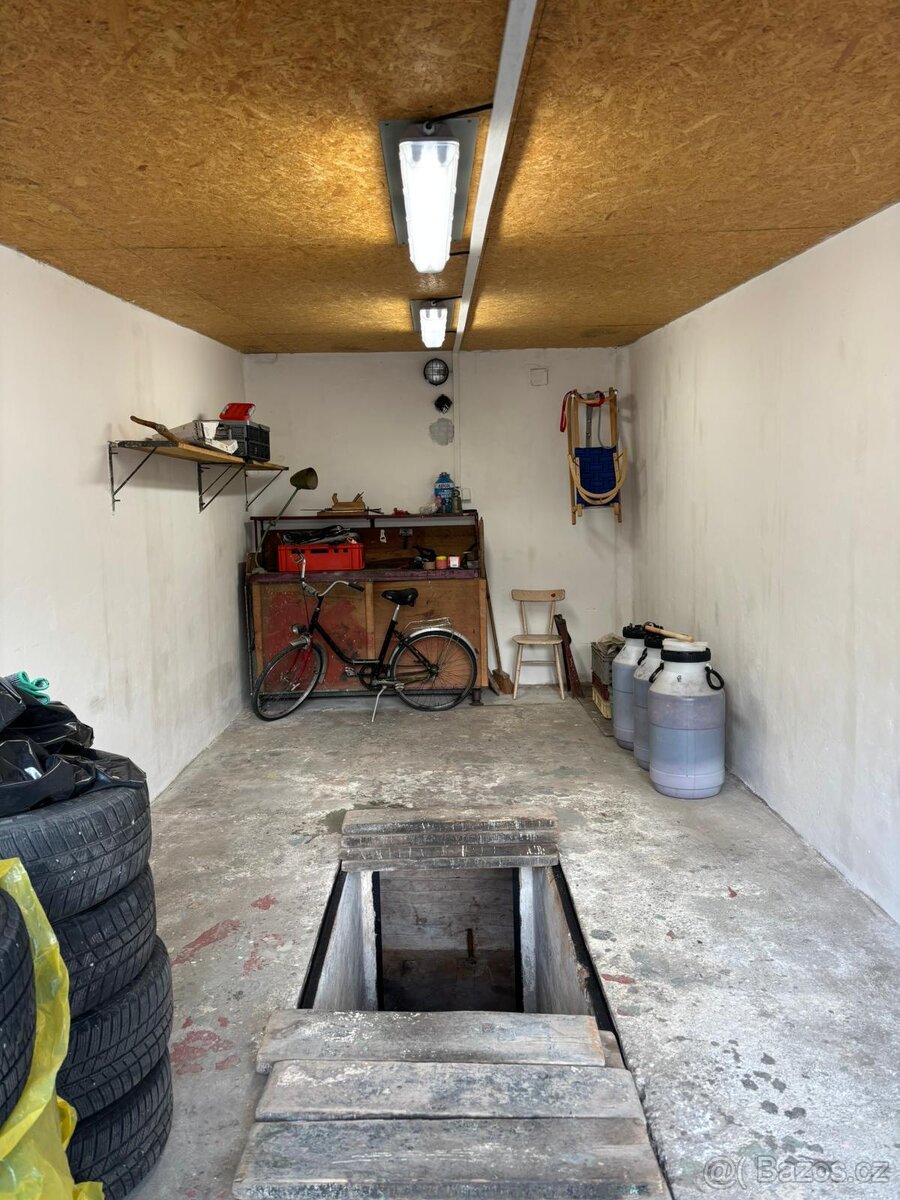 GARÁŽ NA PRODEJ V HULÍNĚ - 11