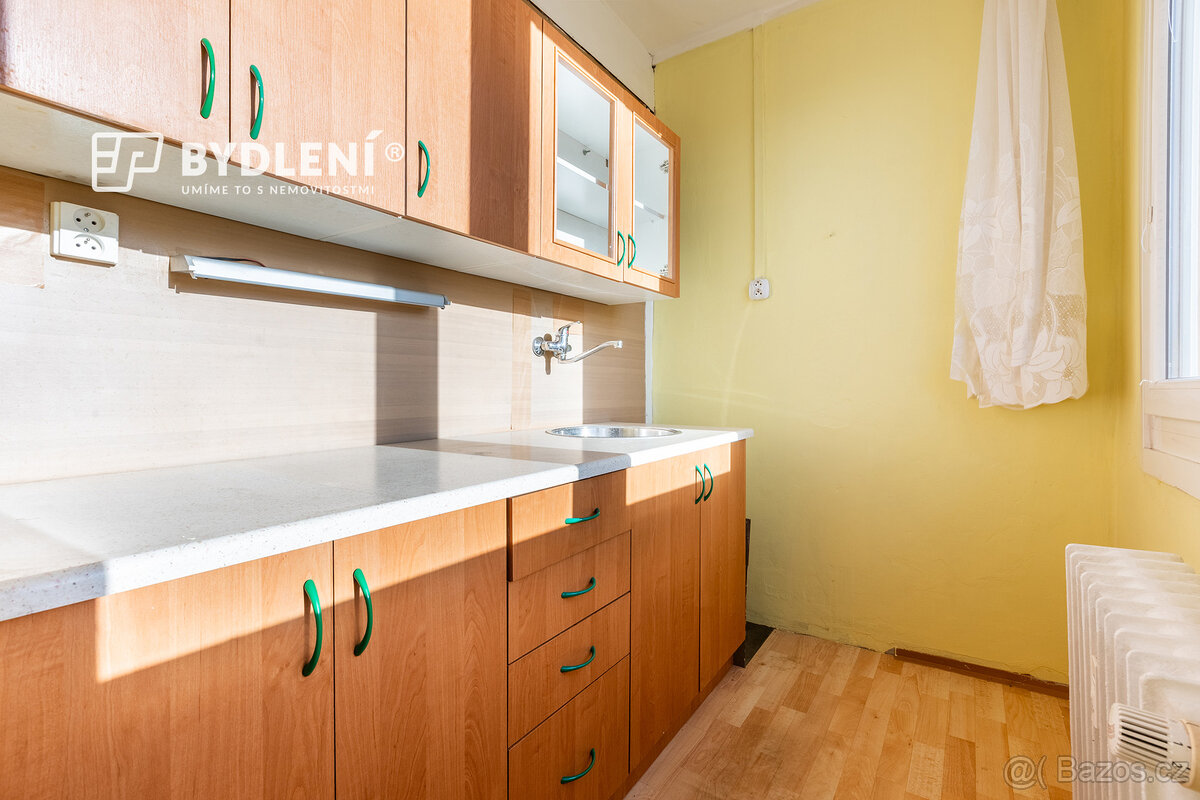 Prodej družstevního bytu 1+1, Hrob, ul. Rybniční - 11