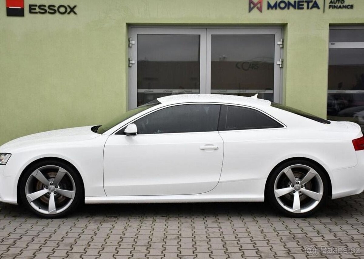 Audi RS5 4.2FSI V8 QUATTRO B&O CARBON - 11