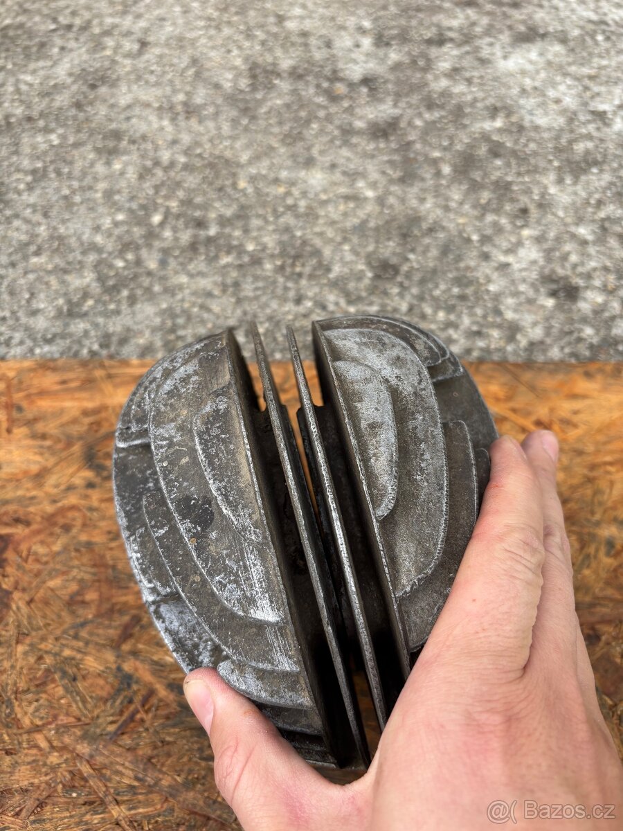 Hlavy motorů Jawa 250 pérák - 11