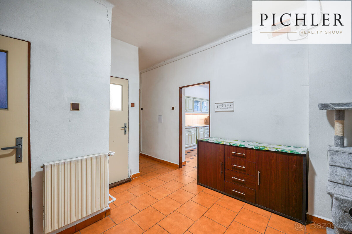Prodej rodinného domu 355 m², pozemek 1760 m², Čachrov - 11