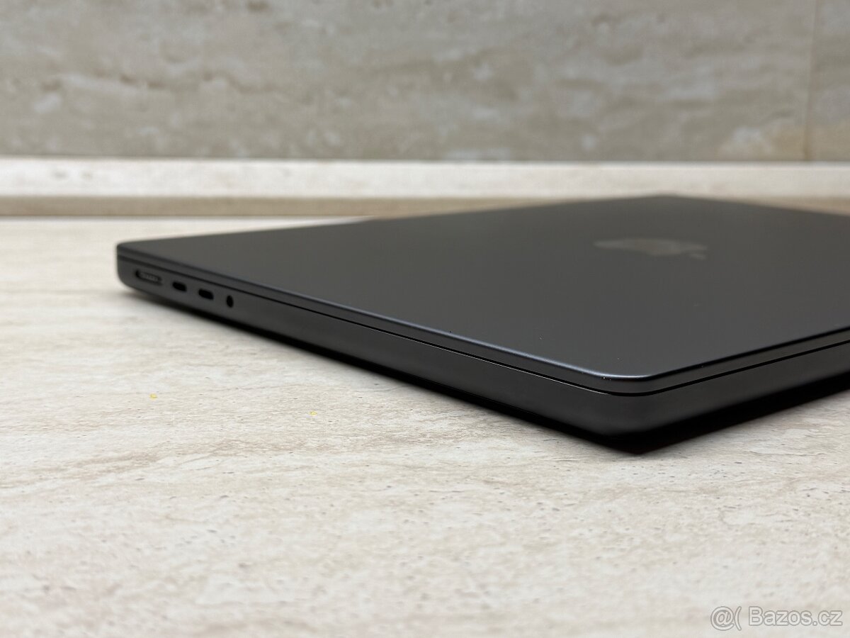 MacBook Pro 14" / M3 Max / 36GB / 1TB - 11