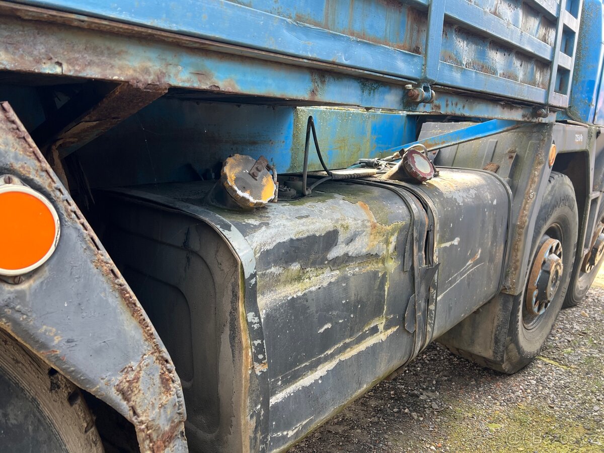 Tatra 815 6x6 tahač - 11