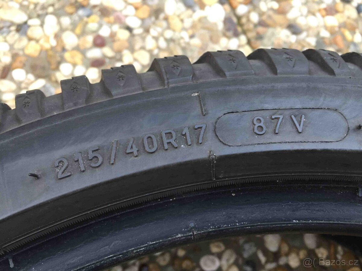 4ks zimní pneu BF Goodrich 215/40/17 87V DOT xx17 - 11