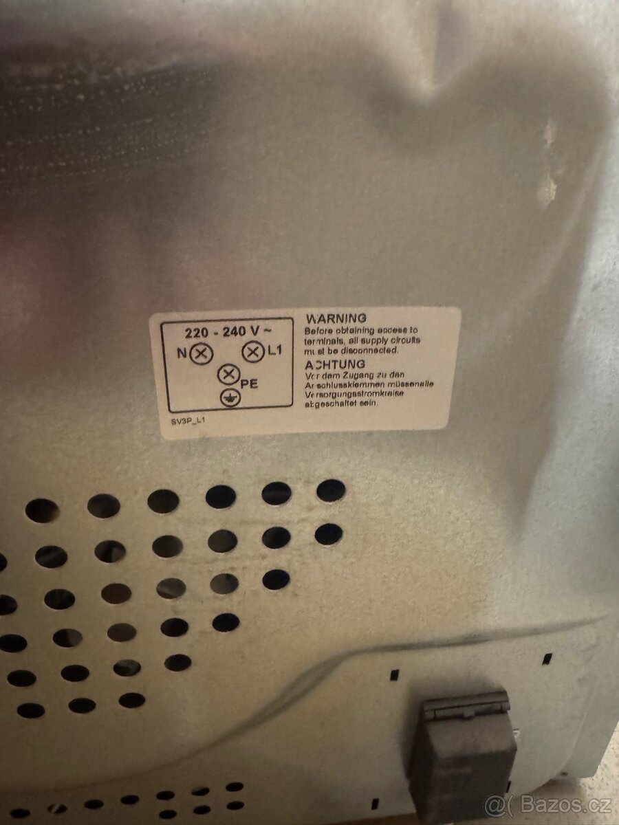 Prodám tyto věci troubu indukci a rekuperaci - 11