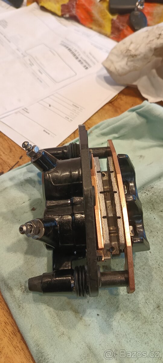 Kawasaki ZZR 1100 - 11