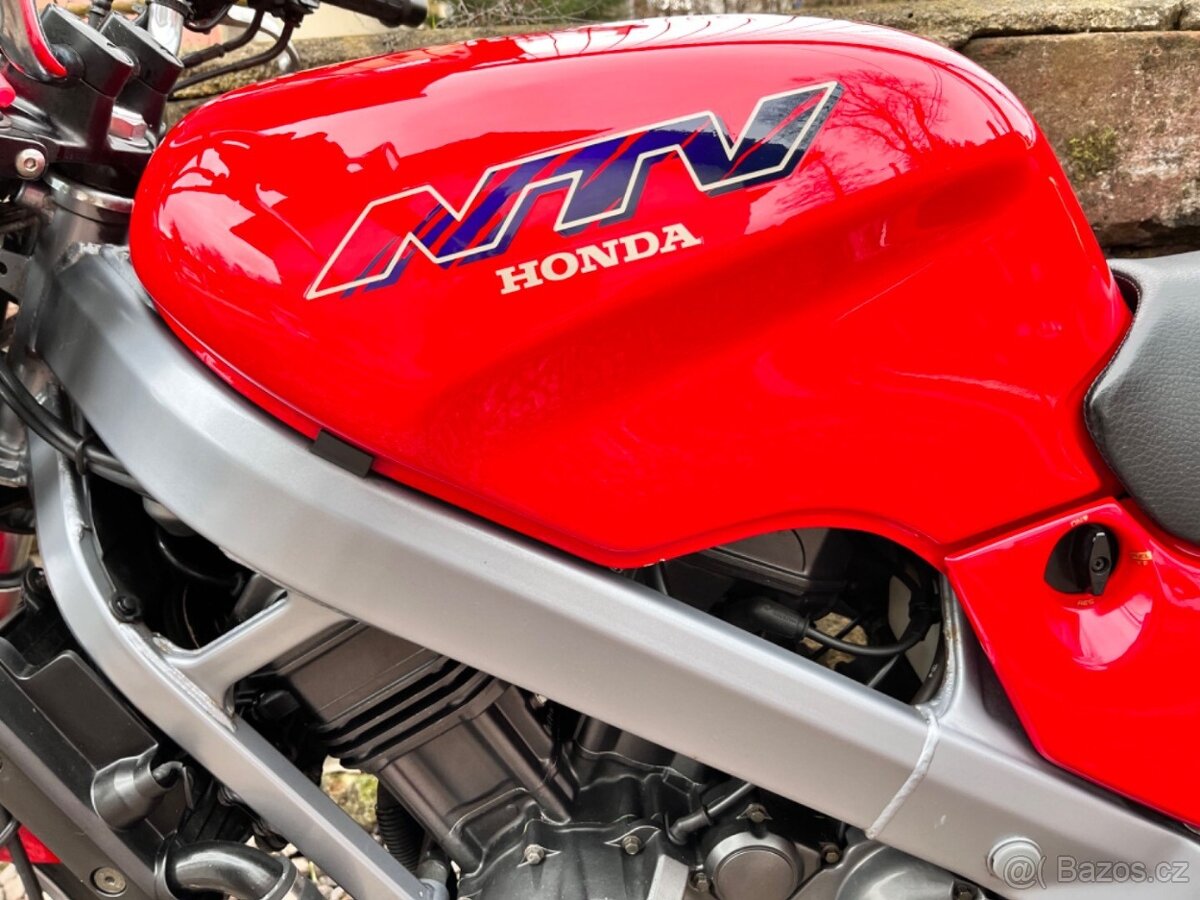 Honda NTV 650 RC 33 + kufry GIVI - TOP STAV - 11
