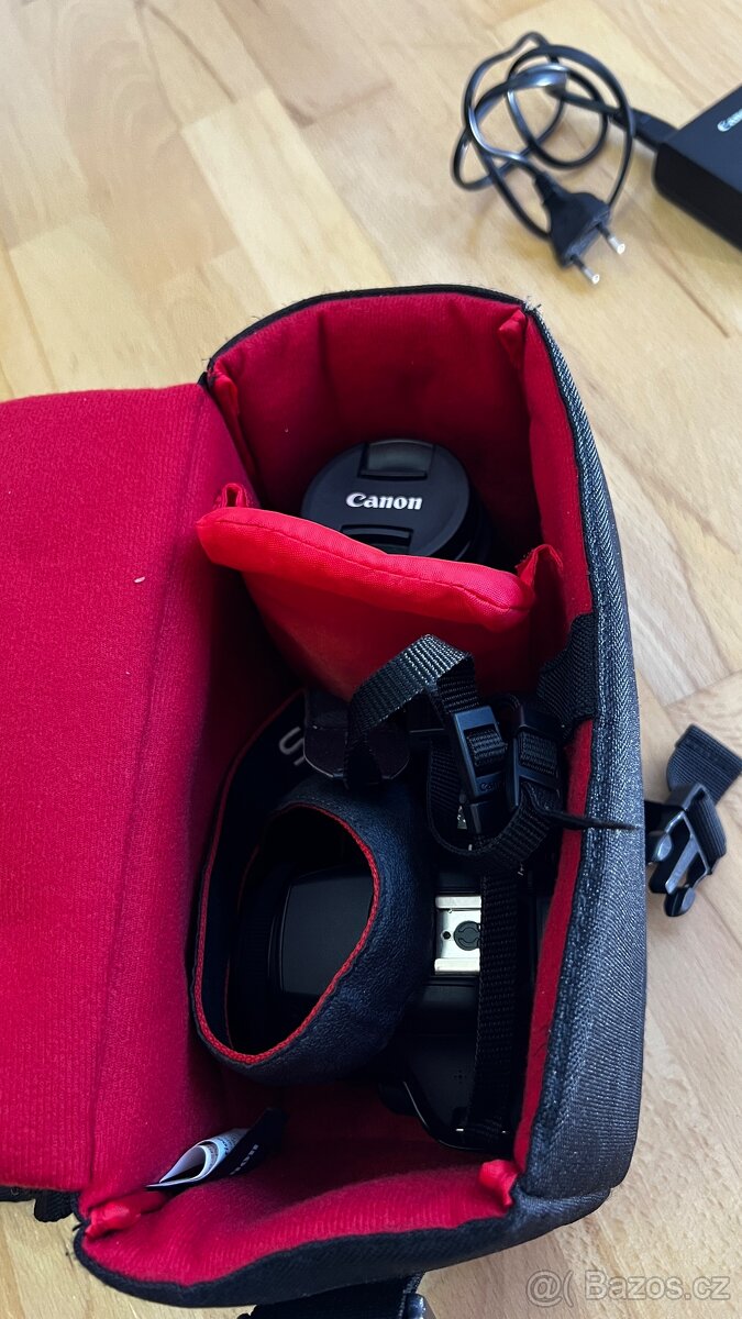 Canon EOS2000D 18-55mm nebo plus 50mm 1.8 - 11