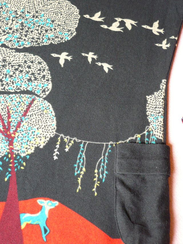 Nové úpletové mini šaty s přírodním motivem, vel. M/L - 11