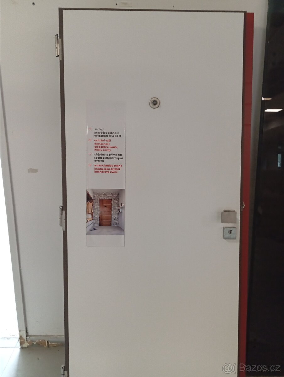 Dveře vchodové do bytu - 11
