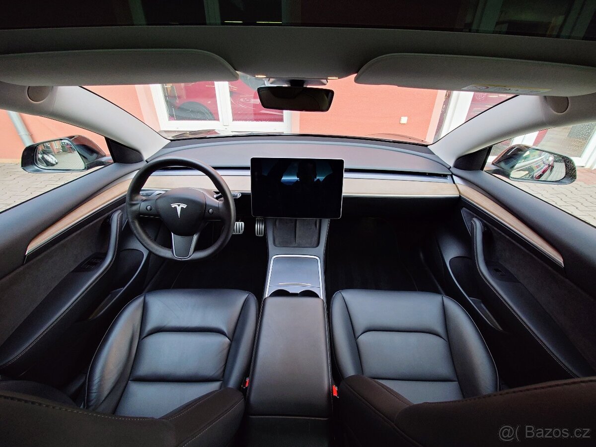 Tesla Model 3 2021 Performance - EAP 377 kW - 11