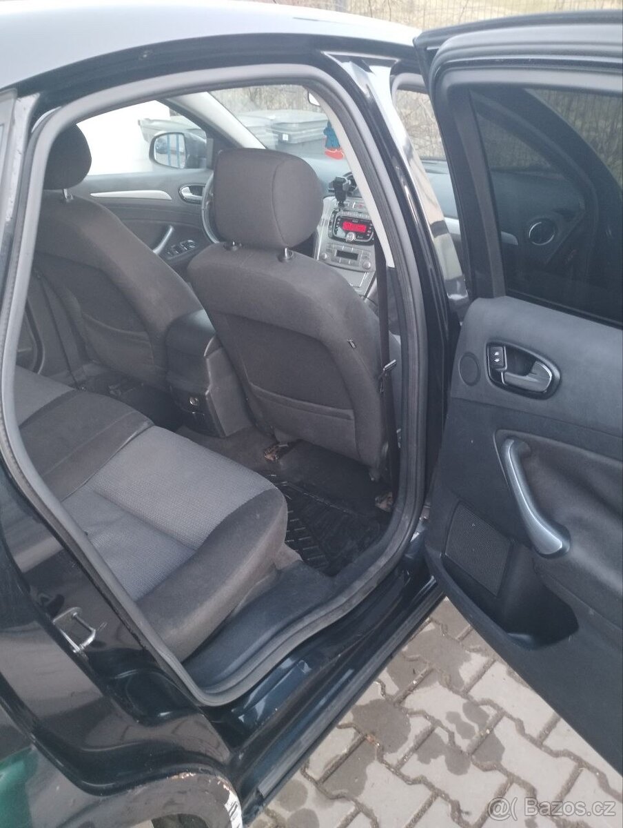 Prodám Ford Mondeo 2 TDI, rok 2008 - 11