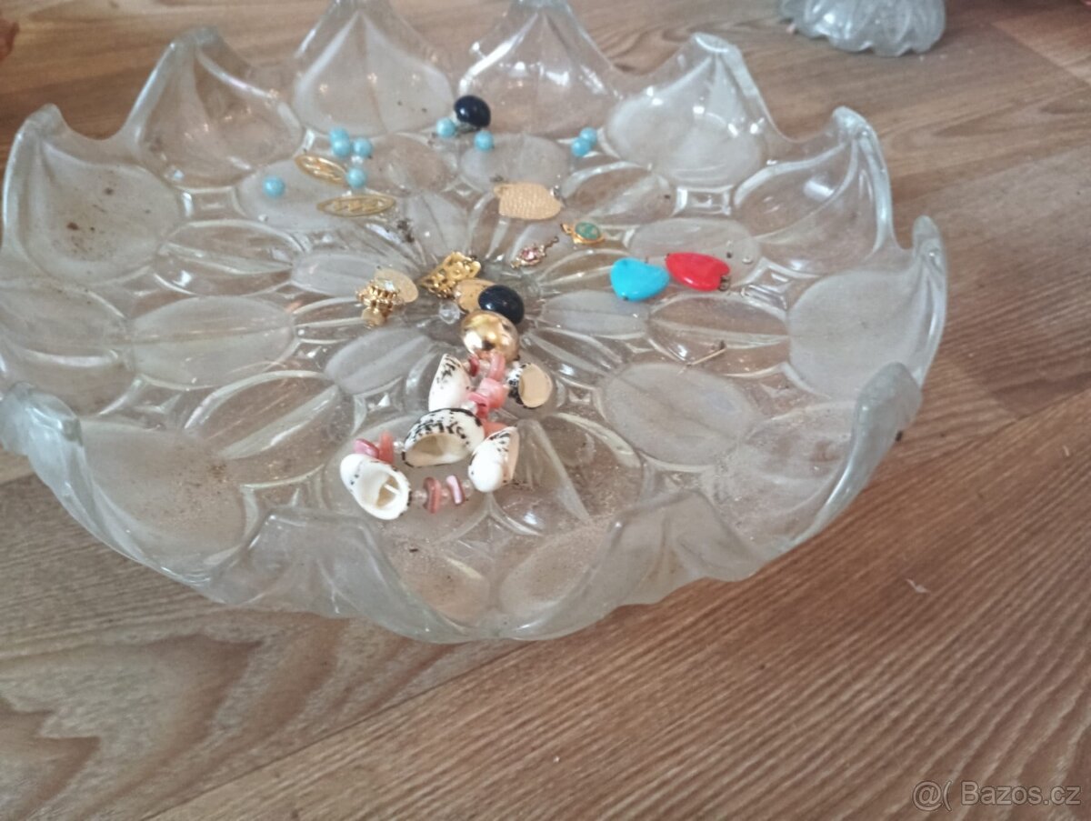 Věci s pozůstalosti - 11