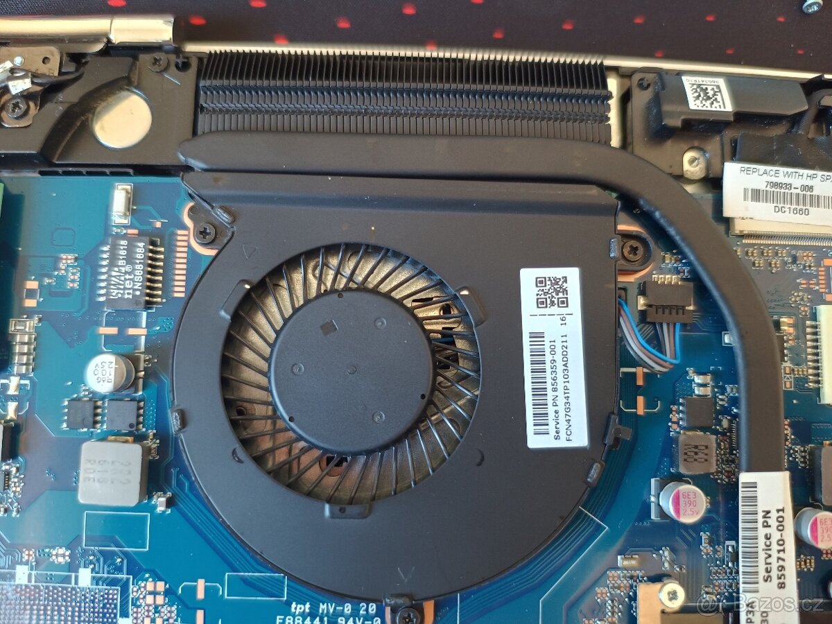 TOP STAV - HP Pavilion 15 - aw065sa X7H11EA#ABU - 11