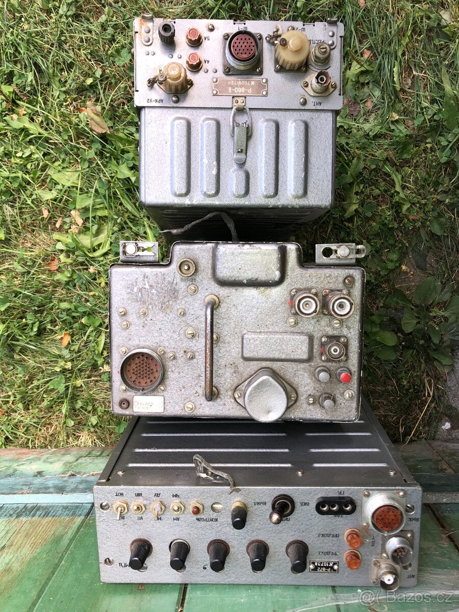 Letecke, vrtulnikove, a tankove pristroje, manualy - 11