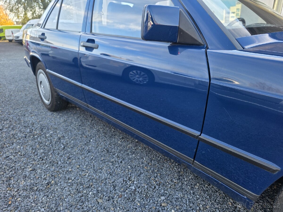 Mercedes-Benz 190 2.0D 1987 STŘEŠNÍ šíbr - 11