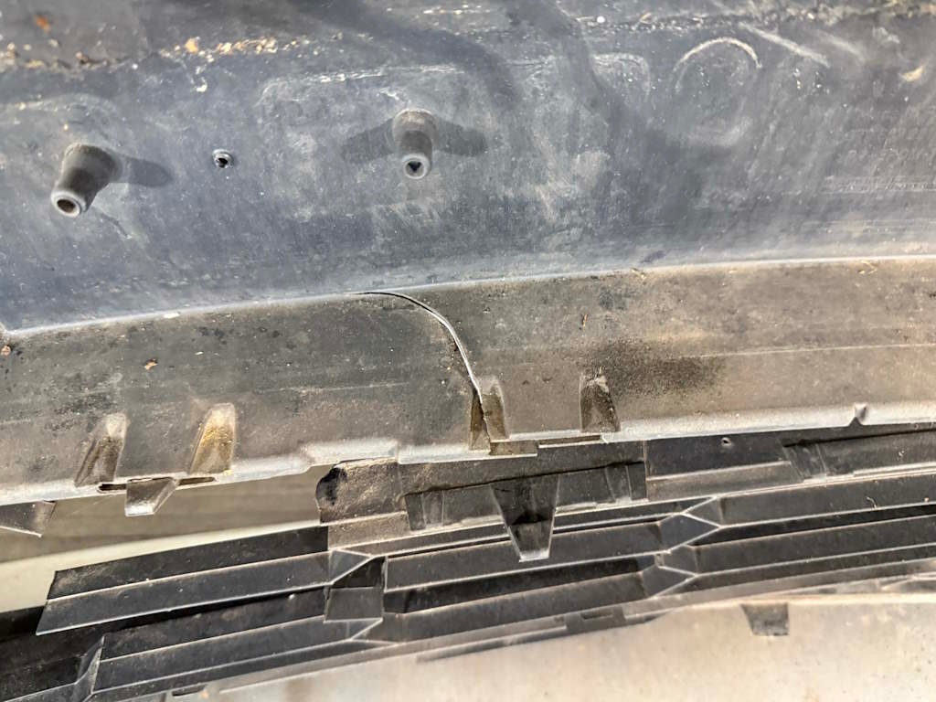 ŠKODA SUPERB 2 FACELIFT - nárazník + maska KO 3T0807221K - 11