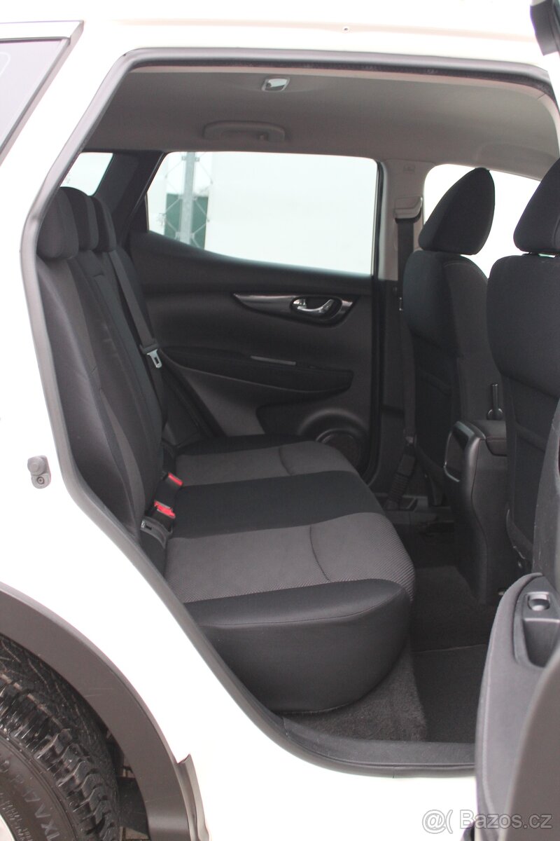 Nissan Qashqai 1.5dCi LED + P.SENZORY + PR.SERVIS - 11