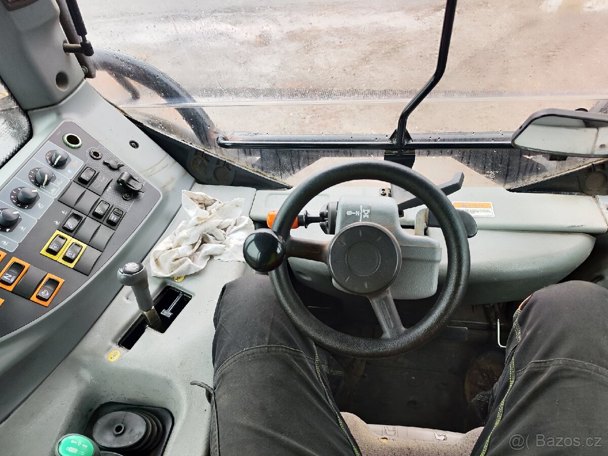 Valtra n113 hitech - 11