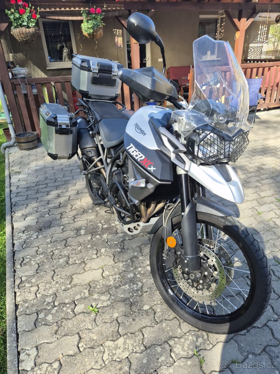TRIUMPH TIGER XCX 800 - 11